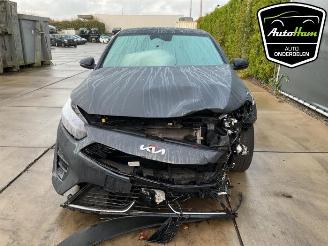 Kia Cee d Ceed (CDB5/CDBB), Hatchback 5-drs, 2018 1.5 T-GDI 16V picture 3