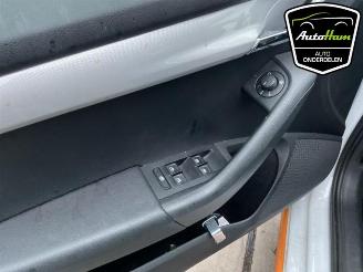 Skoda Octavia Octavia Combi (5EAC), Combi 5-drs, 2012 / 2020 1.0 TSI 12V picture 19