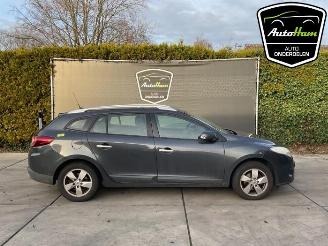 Vrakbiler auto Renault Mégane Megane III Grandtour (KZ), Combi 5-drs, 2008 / 2016 1.4 16V TCe 130 2010/6