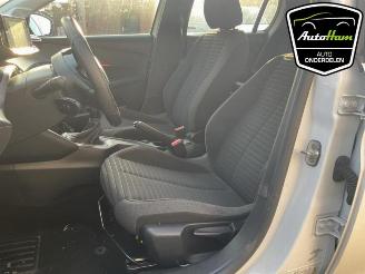 Peugeot 208 208 II (UB/UH/UP), Hatchback 5-drs, 2019 1.2 Vti 12V PureTech 75 picture 25