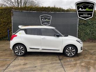 Auto da rottamare Suzuki Swift Swift (ZC/ZD), Hatchback 5-drs, 2017 1.2 Dual Jet 16V 2019/7