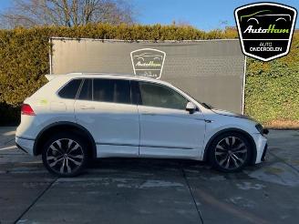  Volkswagen Tiguan Tiguan (AD1), SUV, 2016 / 2024 2.0 TDI 16V 4Motion 2016/10