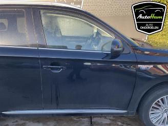 Mitsubishi Outlander Outlander (GF/GG), SUV, 2012 / 2022 2.4 16V PHEV 4x4 picture 14