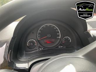 Volkswagen Up! Up! (121), Hatchback, 2011 1.0 12V 60 picture 18