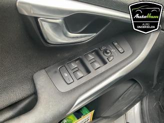 Volvo V-40 V40 (MV), Hatchback 5-drs, 2012 / 2019 1.6 T2 GTDi 16V picture 15