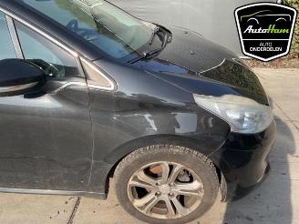 Peugeot 208 208 I (CA/CC/CK/CL), Hatchback, 2012 / 2019 1.4 16V picture 13