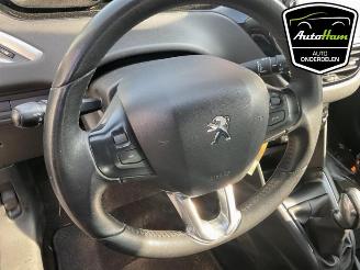 Peugeot 208 208 I (CA/CC/CK/CL), Hatchback, 2012 / 2019 1.4 16V picture 17