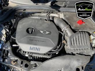 Mini Cooper Mini (F55), Hatchback 5-drs, 2013 1.5 12V Cooper picture 13