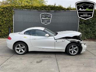 Coche siniestrado BMW Z4 Z4 Roadster (E89), Cabrio, 2009 / 2016 sDrive 18i 2.0 16V 2014/3