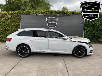 rozbiórka samochody osobowe Skoda Superb Superb Combi (3V5), Combi, 2015 / 2024 1.4 TSI iV 16V 2021/2