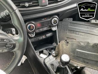 Kia Picanto Picanto (JA), Hatchback, 2017 1.0 12V picture 19