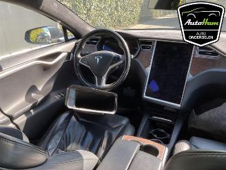 Tesla Model S  picture 2