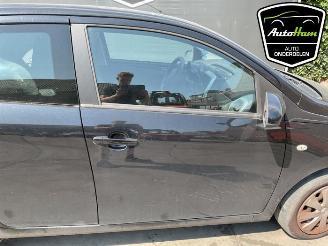 Peugeot 108 108, Hatchback, 2014 1.0 12V picture 11
