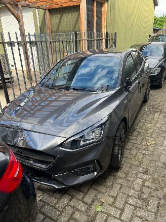 Schadeauto Ford Focus 1.5 EcoBlue 120 Hatchback  Diesel 1.499cc 88kW (120pk) FWD 2018-01/2025-11  ZTDA 2020/10