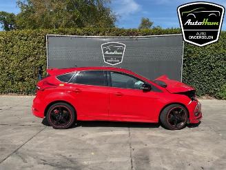 Vrakbiler auto Ford Focus Focus 3, Hatchback, 2010 / 2020 1.0 Ti-VCT EcoBoost 12V 125 2015/12
