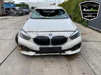 BMW 1-serie 1 serie (F40), Hatchback, 2019 118i 1.5 TwinPower 12V picture 3