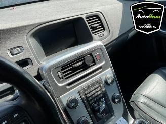 Volvo V-60 V60 I (FW/GW), Combi, 2010 / 2018 2.0 D2 16V picture 19