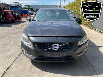 Volvo V-60 V60 I (FW/GW), Combi, 2010 / 2018 2.0 D2 16V picture 3
