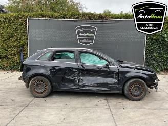 Vaurioauto  passenger cars Audi A3 A3 Sportback (8VA/8VF), Hatchback 5-drs, 2012 / 2020 2.0 TDI 16V 2015/1