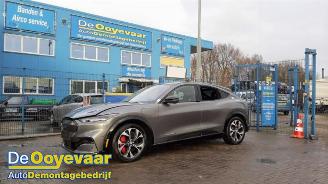 Salvage car Ford USA Mustang Mustang Mach-E, SUV, 2020 98kWh AWD 2021/5