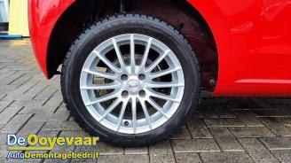 Volkswagen Up! Up! (121), Hatchback, 2011 1.0 12V 75 picture 3