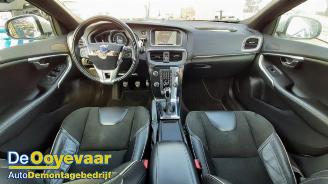 Volvo V-40 V40 (MV), Hatchback 5-drs, 2012 / 2019 2.0 D4 16V picture 2