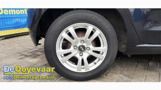 Volkswagen Up! Up! (121), Hatchback, 2011 1.0 12V 60 picture 4