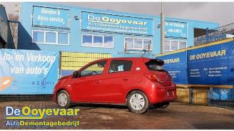 Vrakbiler auto Mitsubishi Space-star Space Star (A0), Hatchback, 2012 1.0 12V 2018/6