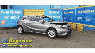 Vrakbiler auto Mercedes A-klasse A (W176), Hatchback, 2012 / 2018 1.6 A-180 16V 2015/2
