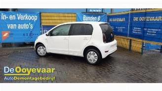 Vrakbiler auto Volkswagen Up! Up! (121), Hatchback, 2011 1.0 12V EcoFuel 2013/3