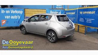 Vrakbiler auto Nissan Leaf Leaf (ZE0), Hatchback, 2010 / 2017 Leaf 2015/7