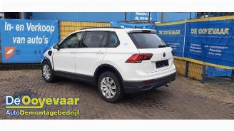 Vrakbiler auto Volkswagen Tiguan Tiguan (AD1), SUV, 2016 / 2024 1.4 TSI eHybrid 16V 2022/8