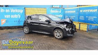 Auto da rottamare Peugeot 208 208 II (UB/UH/UP), Hatchback 5-drs, 2019 e-208 50 kWh 2021/12