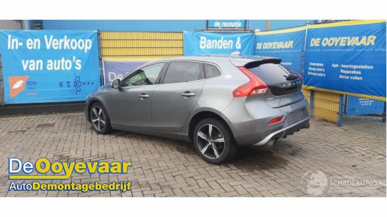 Volvo V-40 V40 (MV), Hatchback 5-drs, 2012 / 2019 1.5 T2 16V Geartronic