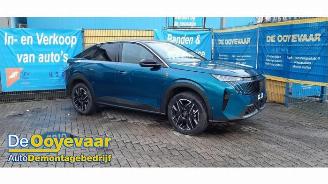 Démontage voiture Peugeot 3008 3008 III, MPV, 2023 1.2 12V Hybrid 136 2024/10