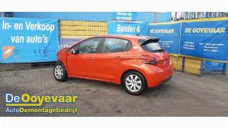Vrakbiler auto Peugeot 208 208 I (CA/CC/CK/CL), Hatchback, 2012 / 2019 1.2 Vti 12V PureTech 82 2017/1
