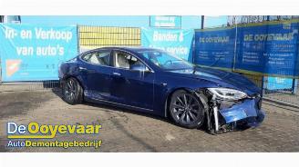 Uttjänta bilar auto Tesla Model S Model S, Liftback, 2012 75D 2018/12