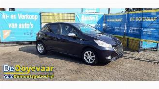 Uttjänta bilar auto Peugeot 208 208 I (CA/CC/CK/CL), Hatchback, 2012 / 2019 1.2 Vti 12V PureTech 82 2014/10
