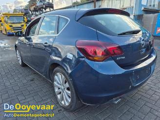Opel Astra Astra J (PC6/PD6/PE6/PF6), Hatchback 5-drs, 2009 / 2015 1.4 Turbo 16V picture 4