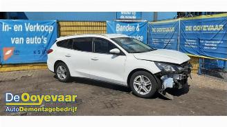 rozbiórka samochody osobowe Ford Focus Focus 4 Wagon, Combi, 2018 1.0 Ti-VCT EcoBoost 12V 100 2020/2