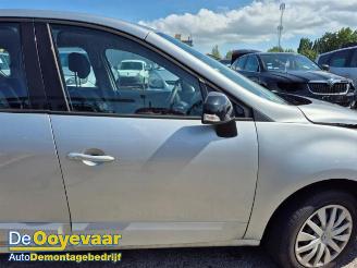 Renault Scenic Scenic III (JZ), MPV, 2009 / 2016 2.0 16V CVT picture 16