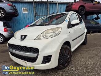Démontage voiture Peugeot 107 107, Hatchback, 2005 / 2014 1.0 12V 2011/4