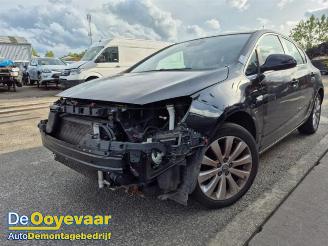 Uttjänta bilar auto Opel Astra Astra J (PC6/PD6/PE6/PF6), Hatchback 5-drs, 2009 / 2015 1.4 Turbo 16V 2011/1