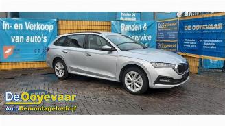 Damaged car Skoda Octavia Octavia Combi (NXAC), Combi 5-drs, 2019 iV 1.4 TSI 16V 2024/7