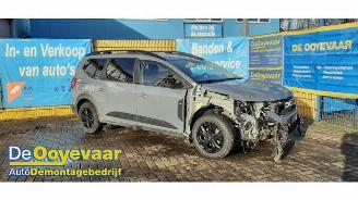 Vrakbiler auto Dacia Jogger Jogger, MPV, 2022 1.6 Hybrid 140 16V 2024/9