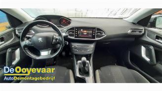 Peugeot 308 308 (L3/L8/LB/LH/LP), Hatchback 5-drs, 2013 / 2021 1.2 12V e-THP PureTech 110 picture 5