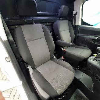 Toyota ProAce PROACE CITY 1.5 D-4D Live picture 10