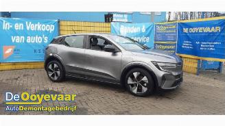 Vrakbiler auto Renault Mégane E-Tech Megane E-Tech (RCB), SUV, 2021 60 kWh 2023/3