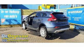 Volvo V-40 V40 Cross Country (MZ), Hatchback 5-drs, 2012 / 2019 1.5 T3 16V Geartronic picture 4