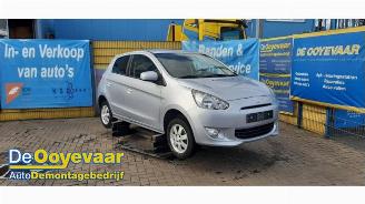 Vrakbiler auto Mitsubishi Space-star Space Star (A0), Hatchback, 2012 1.0 12V 2015/7